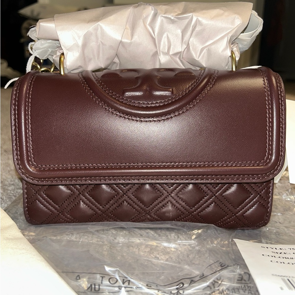 *****SOLD*******TORY BURCH SMALL FLEMING CONVERTIBLE SHOULDER BAG